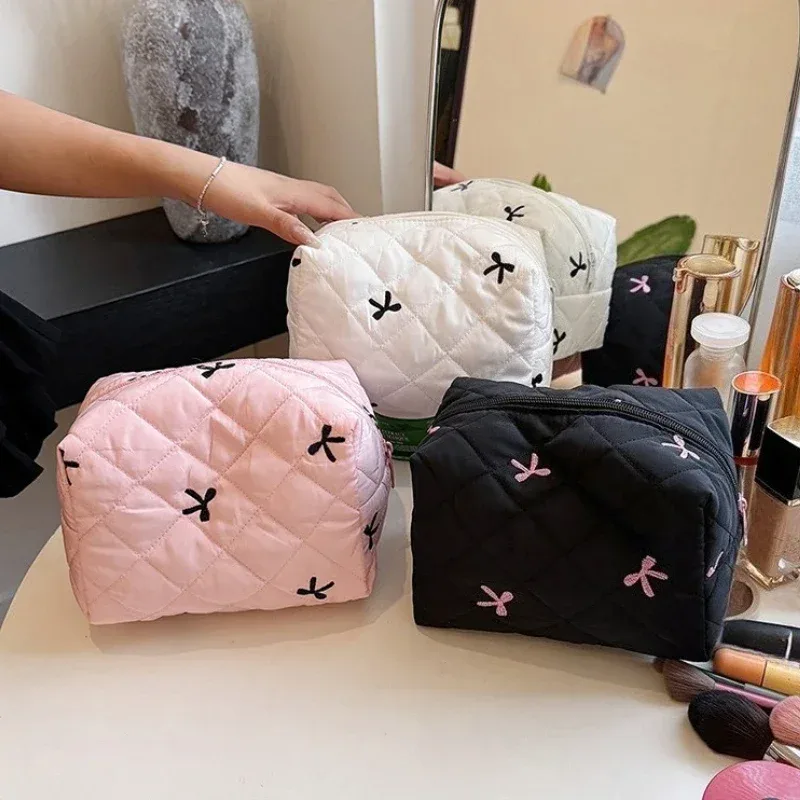 trousse de maquillage brodée, organisateur de cosmétiques de voyage de grande capacité pour femmes, rangement de toilette design avec nœud