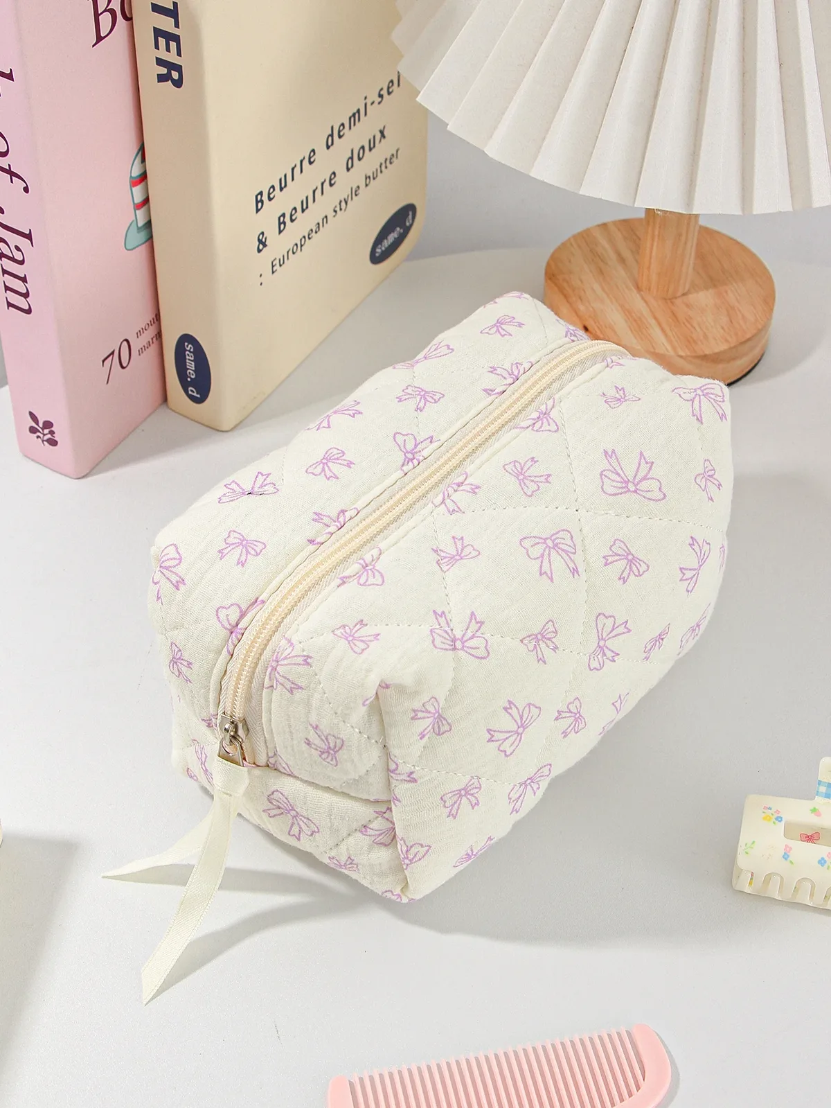 1 pièces trousse de maquillage matelassée à nœud mignon, trousse de maquillage portable à la mode, trousse de maquillage essentielle de voyage, trousse de maquillage cadeau de vacances