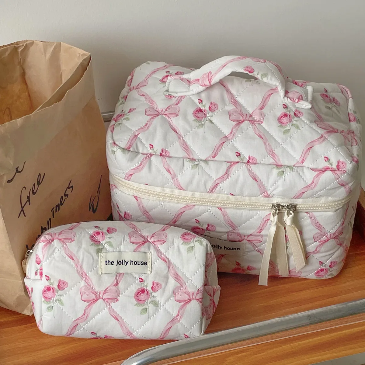 lot de 3 trousses de toilette matelassées à nœuds et motifs floraux, style vintage, grande capacité, souples et portables, pour maquillage et articles de toilette
