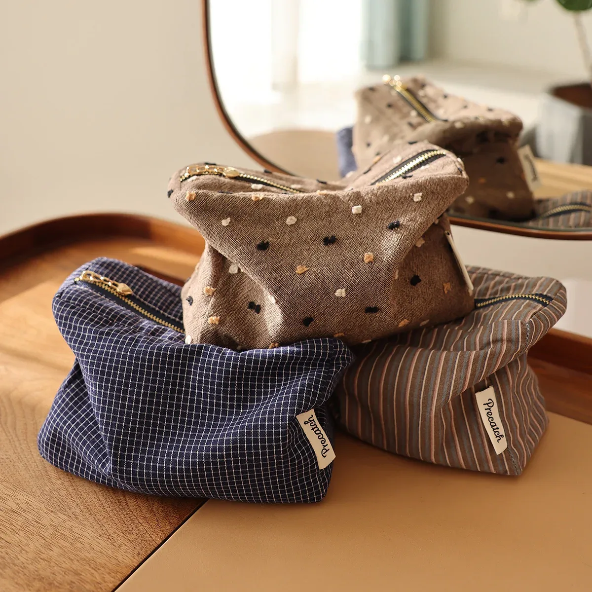 Sac à cosmétiques en tissu rayé à carreaux, sac de rangement carré à fermeture éclair en trois dimensions, sac à main de voyage portable, trousse de maquillage