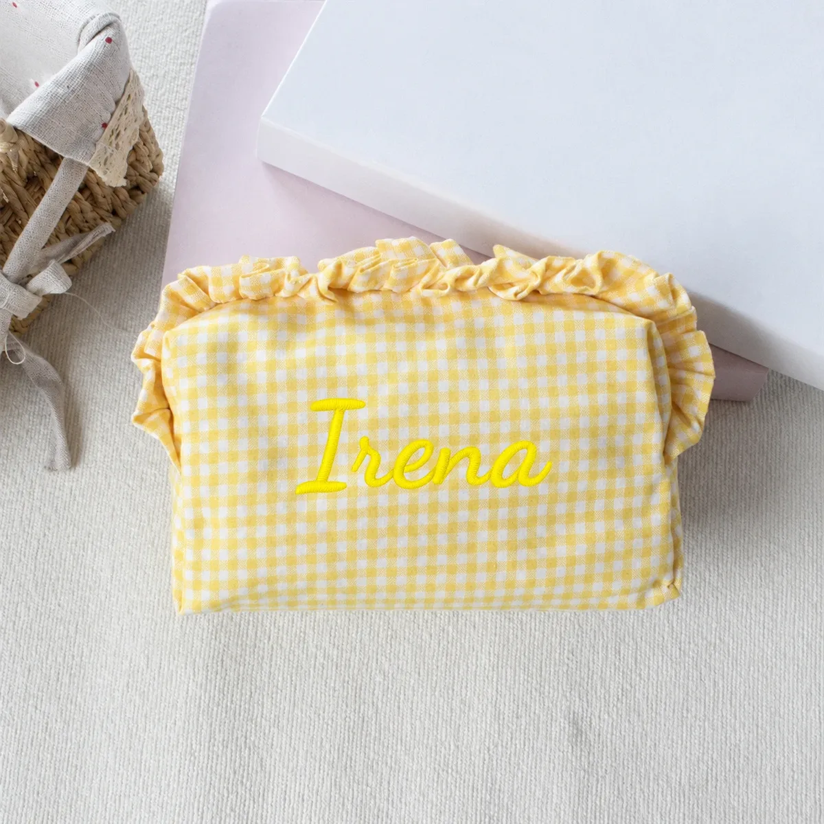 pochette à maquillage personnalisée avec une délicate bordure à volants, jolie pochette cosmétique coréenne douce, idéale pour un usage quotidien ou en vacances, cadeau pour demoiselle d'honneur