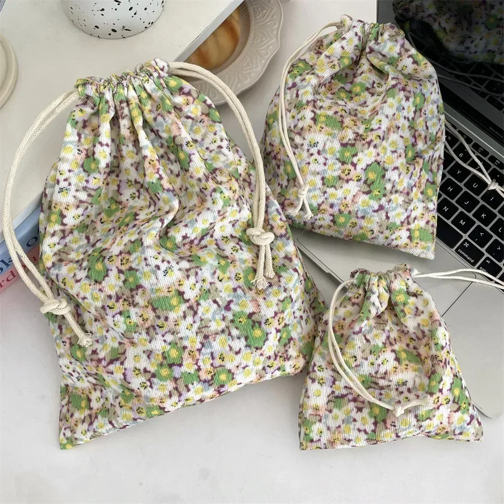 trousse de maquillage portable kawaii pour femme, trousse de toilette kawaii, rangement de cosmétiques, étui à cosmétiques de voyage, étui à cordes de proximité, jolie trousse de maquillage florale