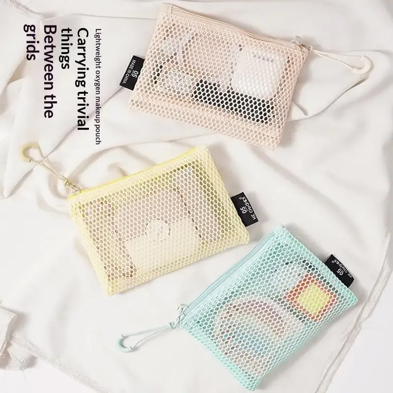 pochettes de rangement cosmétiques en maille respirante avec fermeture éclair lisse – petit organiseur de maquillage de voyage