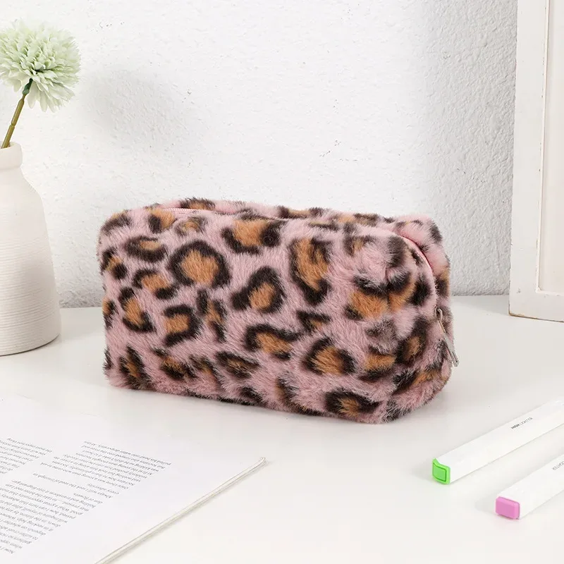 sac de rangement en peluche douce léopard pour femme, trousse de toilette, sac à main de maquillage, trousse à crayons, trousse de voyage, rouge à lèvres, brosse, cosmétiques, évaluateurs