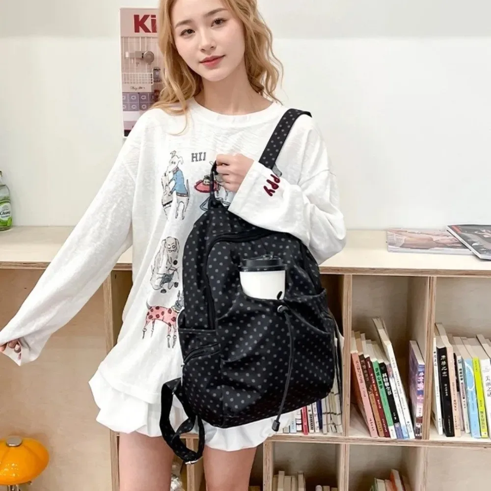sac à dos pour femmes de style coréen à pois, léger, en nylon, sac d'école pour étudiants, idéal pour les voyages.