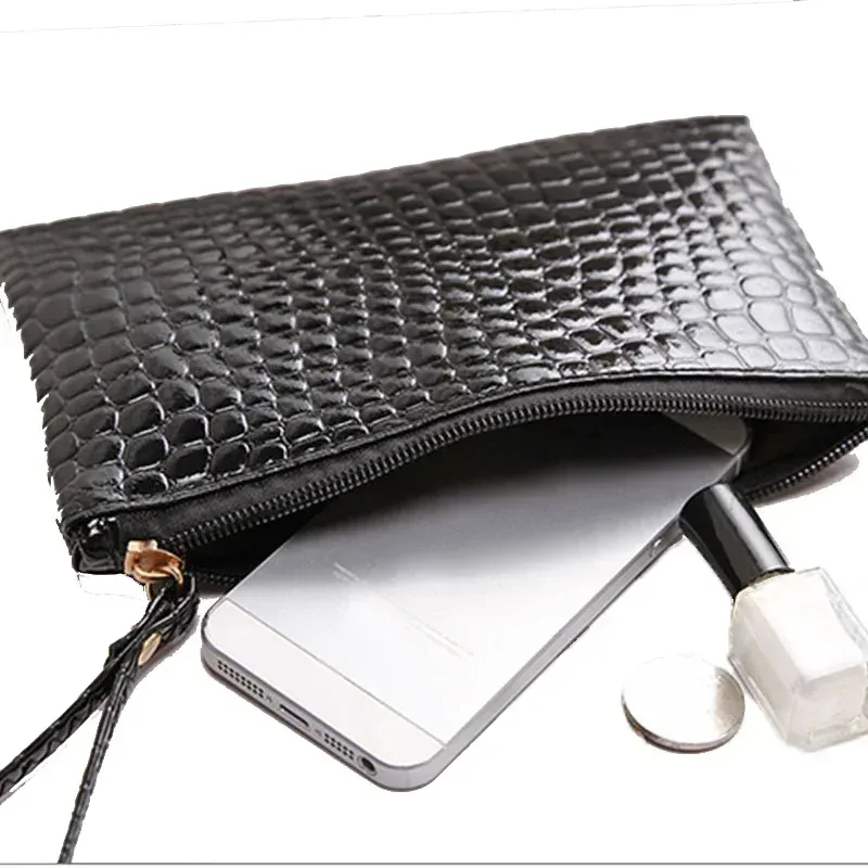 pochette de voyage pour cosmétiques pour femmes, sac à cosmétiques avec fermeture éclair, petit sac de maquillage, étui de rangement de toilette noir à la mode