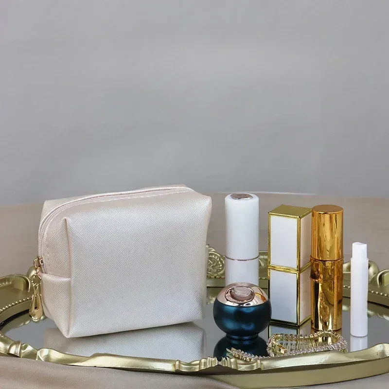 sac à cosmétiques imperméable en cuir pu pour femmes, petite pochette de maquillage de couleur unie, sac de rangement de toilette de lavage de voyage, sac à main organisateur 2025