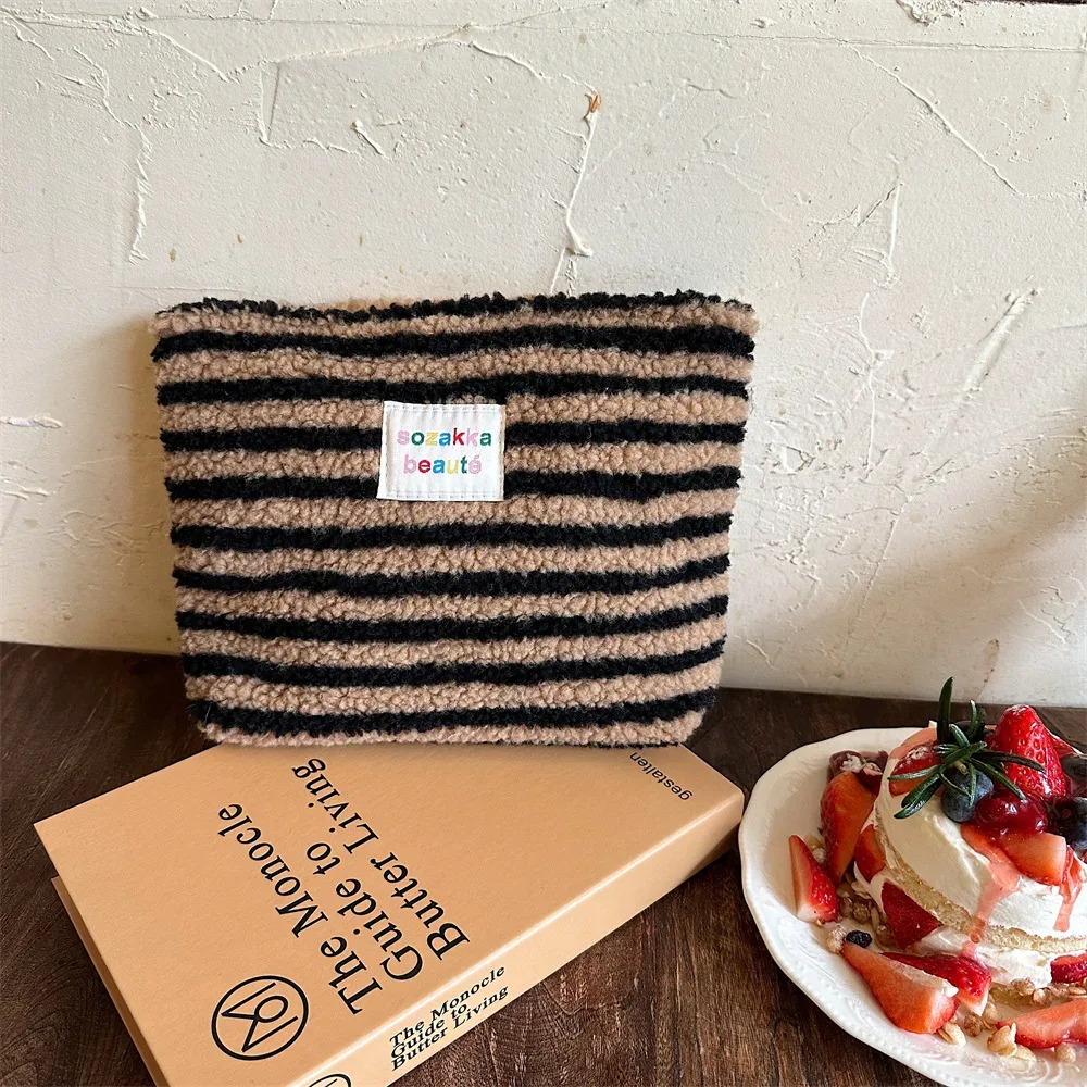 sac cosmétique moelleux d'hiver ins, couleur à pois, grande capacité, sac de voyage pour femmes, pochette de rangement pour soins de la peau et maquillage
