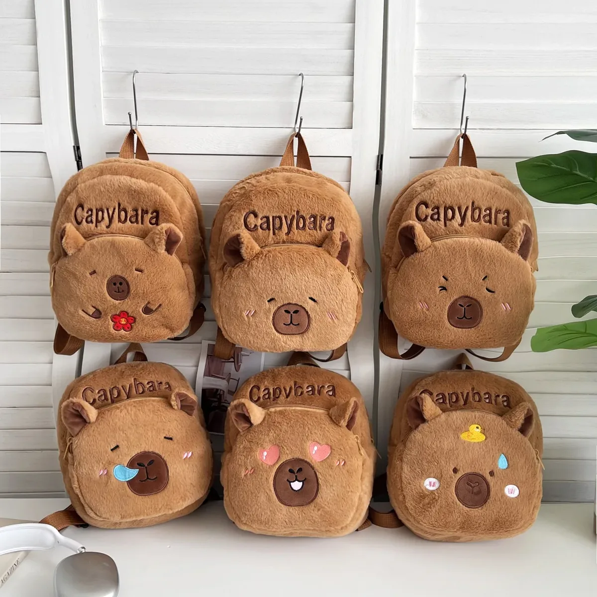 Peluche femmes sac cadeau pour filles enfants Capybara poupée en peluche sacs à dos Portable dessin animé animaux mignon Capybara sac à dos