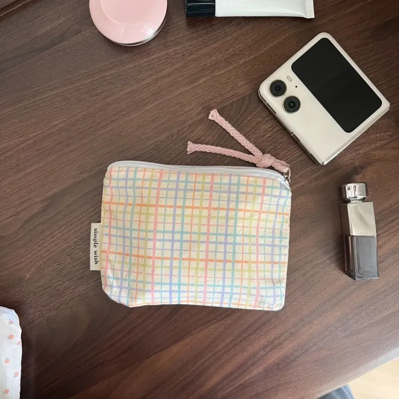 nouvelle pochette de maquillage tendance pour rouge à lèvres et serviettes hygiéniques, mini trousse de rangement cosmétique, sacs de voyage organisateurs pour femmes, petite pochette de rangement