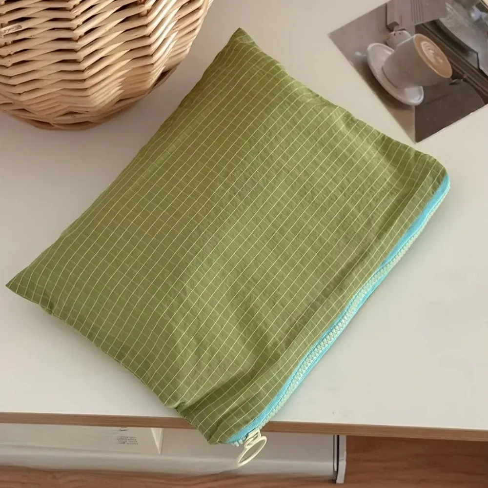 nouvelle trousse de maquillage de grande capacité, motif à carreaux, fermeture éclair, pochette de rangement de voyage, organisateur en nylon, trousse à cosmétiques pour voyage.