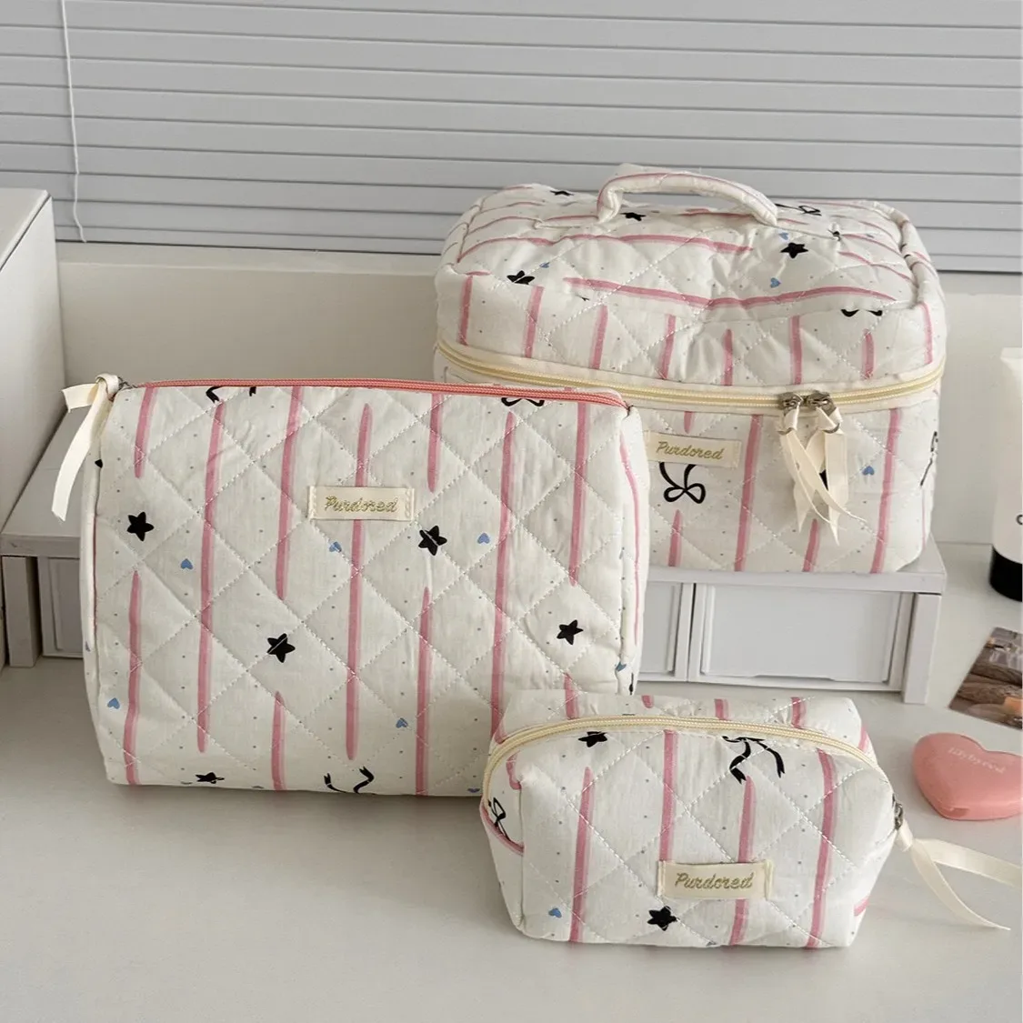 lot de 3 trousses de toilette matelassées à nœuds et motifs floraux, style vintage, grande capacité, souples et portables, pour maquillage et articles de toilette