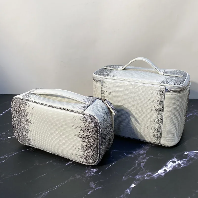 personnaliser les initiales en cuir véritable motif lézard sacs de maquillage pour femmes sacs à main et sacs à main de luxe 2026 nouveau en peau de vache avec miroir maquillage voyage affaires sac organisateur