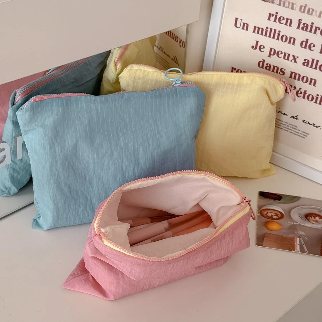 nouvelle trousse de maquillage à carreaux pour femme, grande capacité, en nylon, avec fermeture éclair, pochette de voyage, organisateur cosmétique, sacs de rangement zippés