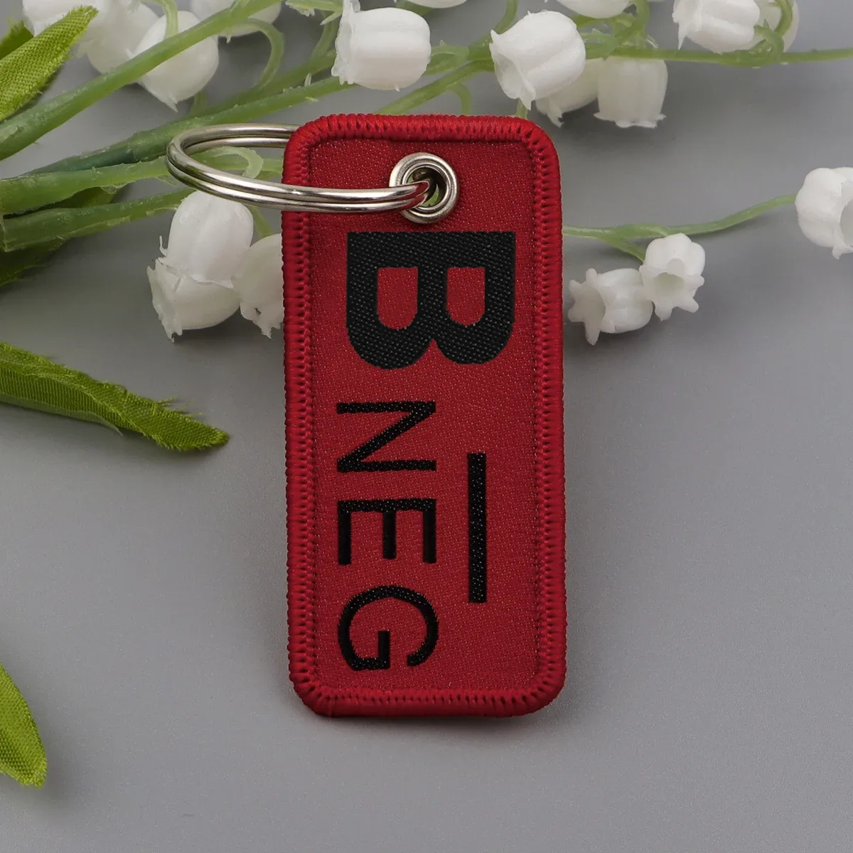 1 porte-clés groupe sanguin brodé rouge pour urgences médicales, premiers secours, sac à dos, bagages, cadeau