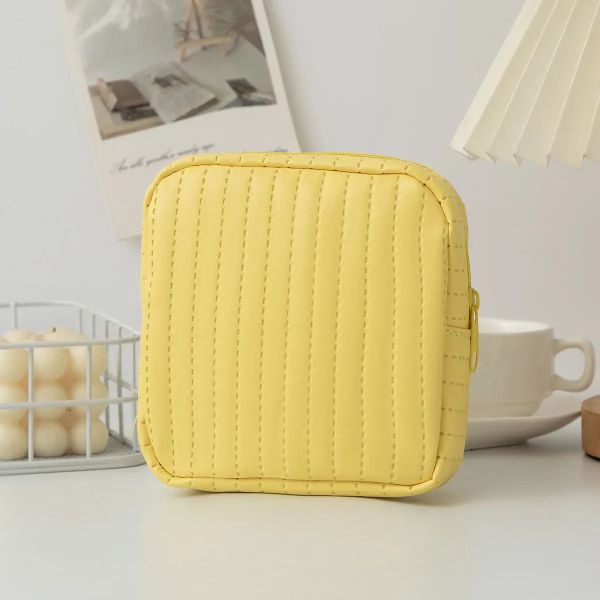 pochette en cuir de couleur bonbon pour serviettes hygiéniques, petite trousse de maquillage pour femmes, sacs organisateurs pour rouge à lèvres, câble de données, écouteurs, porte-monnaie à fermeture éclair