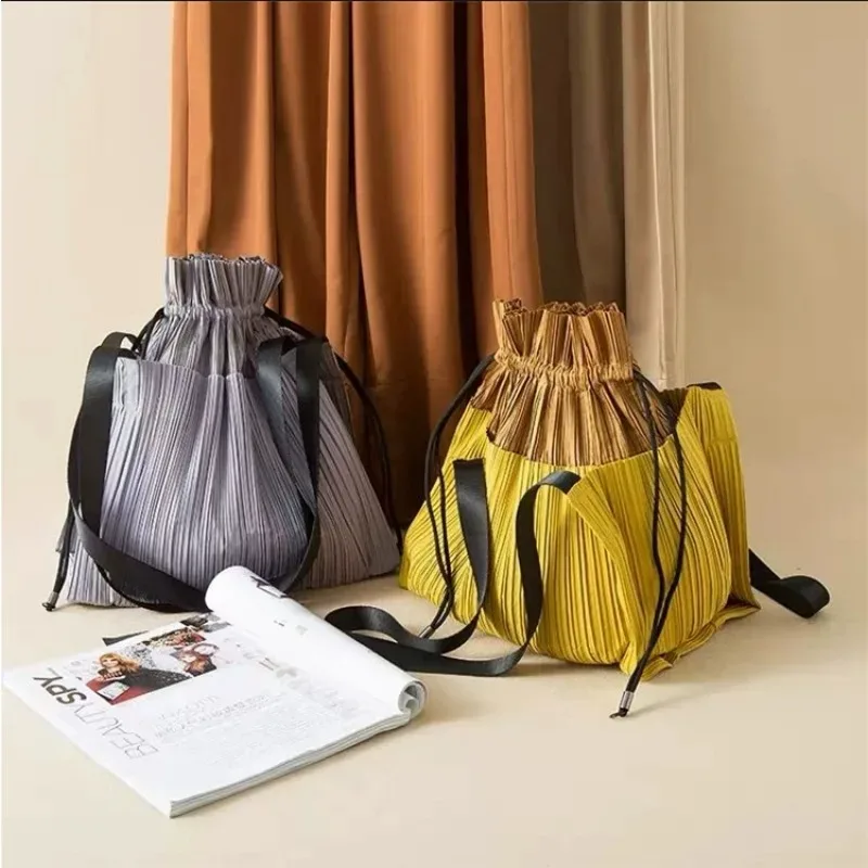 Miyake – sac à main multifonctionnel plissé avec cordon de serrage, rangement Simple de grande capacité, sacs à dos de voyage à bandoulière pour femmes