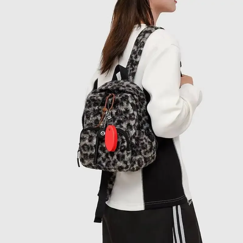 Sac à dos en peluche, accessoires mignons, imprimé léopard, sacs à livres décontractés avec pendentif, petits sacs de jour de voyage, sac à bandoulière élégant Multiple