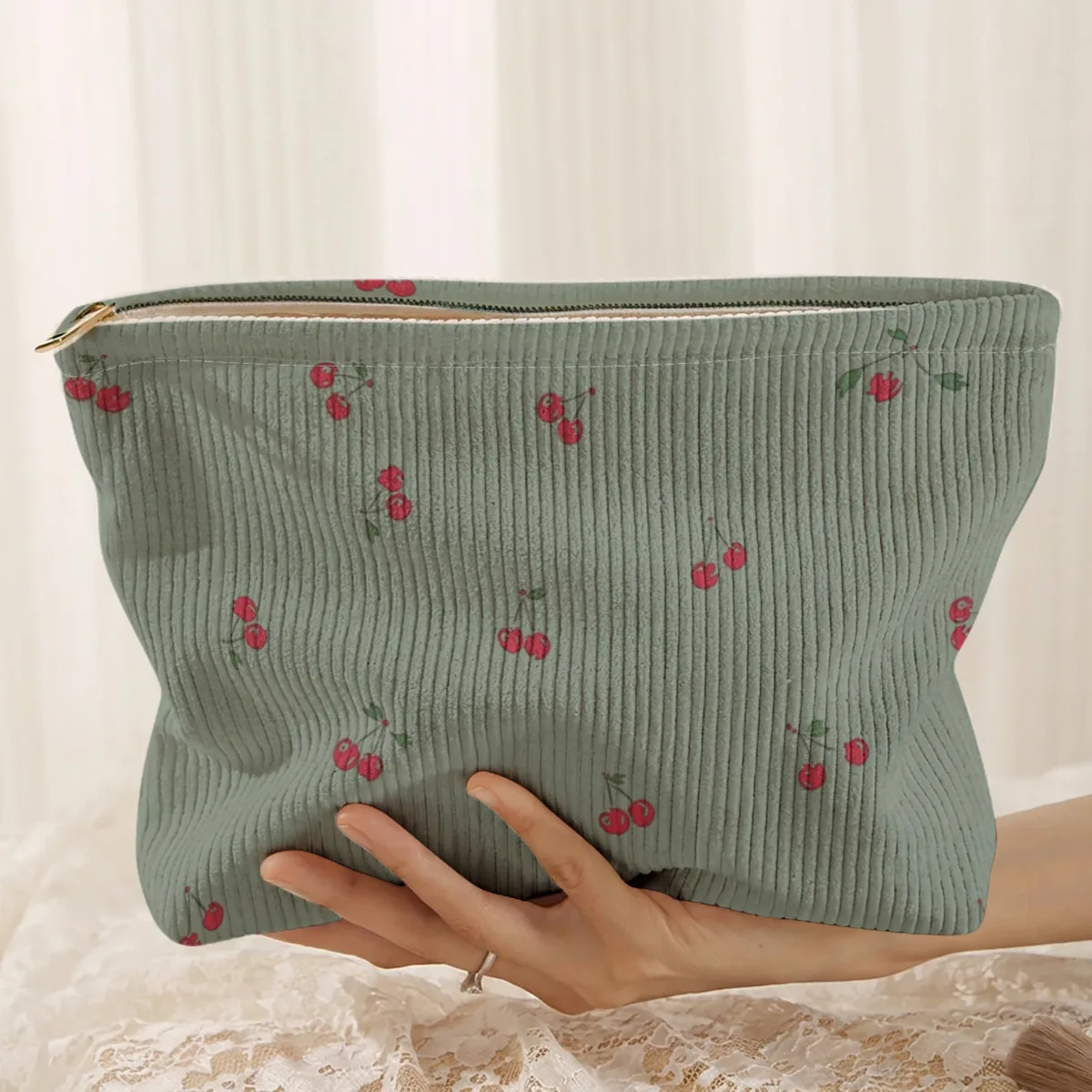 trousse de maquillage en velours côtelé imprimé cerises, boîte de rangement légère à fermeture éclair, sac multifonctionnel avec doublure
