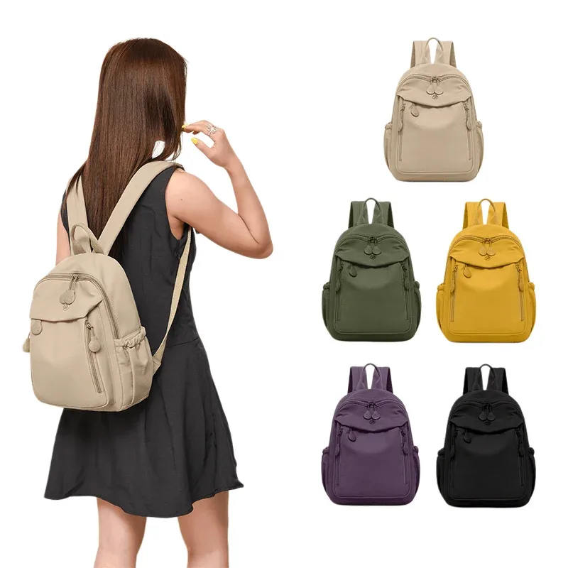 sac à dos décontracté multicolore léger pour femme, sac à bandoulière tendance, sac d'école pour les trajets quotidiens, sac essentiel pour les voyages