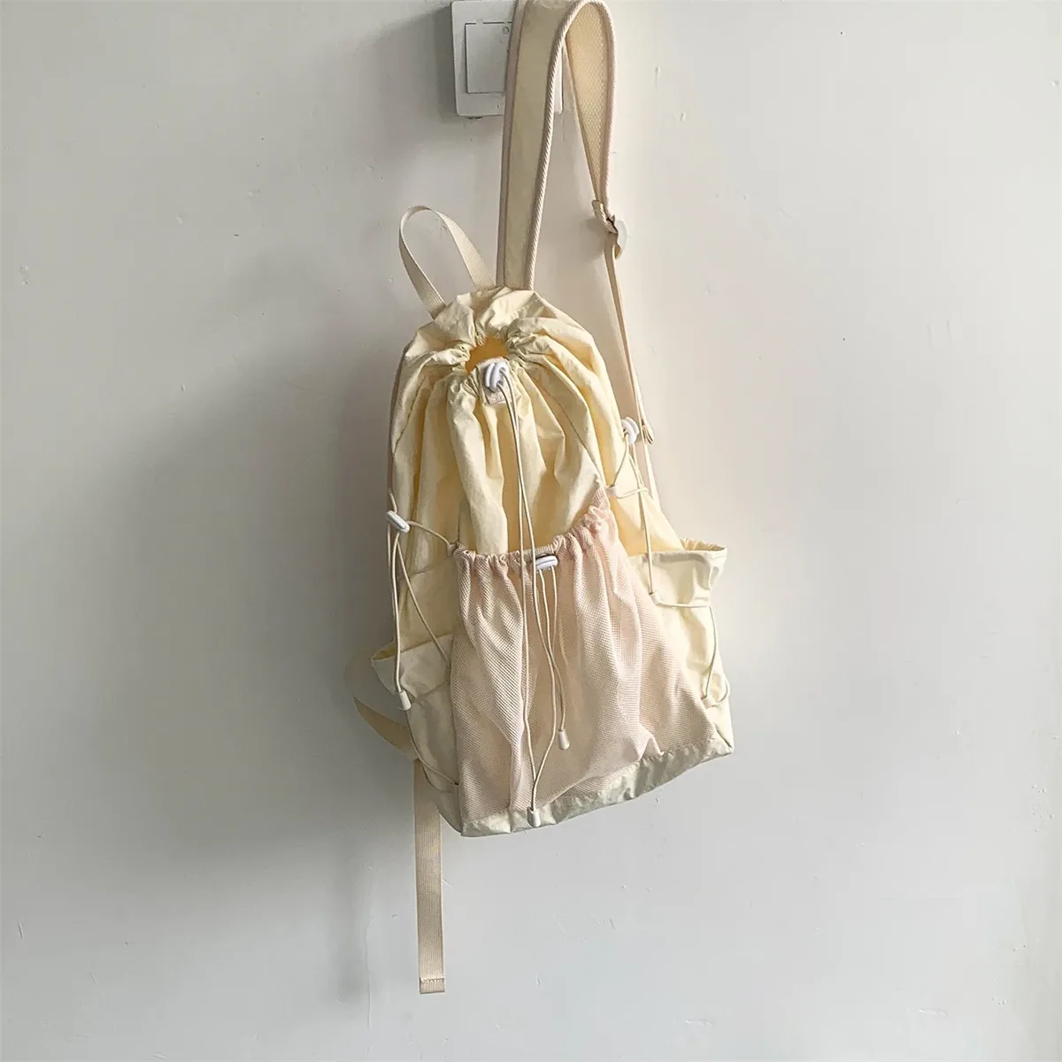 sacs à dos légers à cordon de serrage pour hommes et femmes, sacs de randonnée en plein air, sacs de voyage, sacs à dos décontractés simples pour étudiants