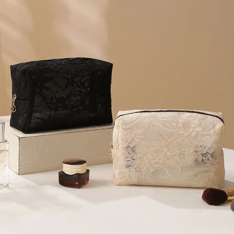 Trousse de maquillage en maille de dentelle pour femmes, sac de rangement de cosmétiques et de bijoux de grande capacité, trousse de toilette carrée Portable à fermeture éclair