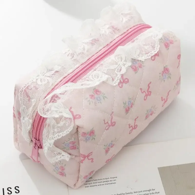 grande trousse de maquillage florale à grande capacité avec nœud et bord volanté – étui de rangement cosmétique pour l'école, les voyages et l'organisation à domicile