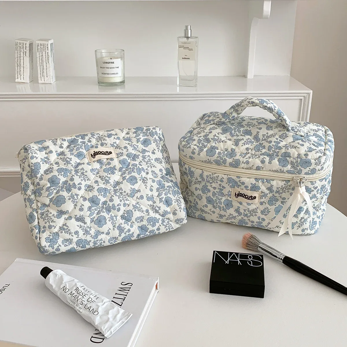 sac de rangement cosmétique de grande capacité, organiseur de toilette portable, sac à maquillage simple de style ins pour femmes, petit sac à main à fleurs
