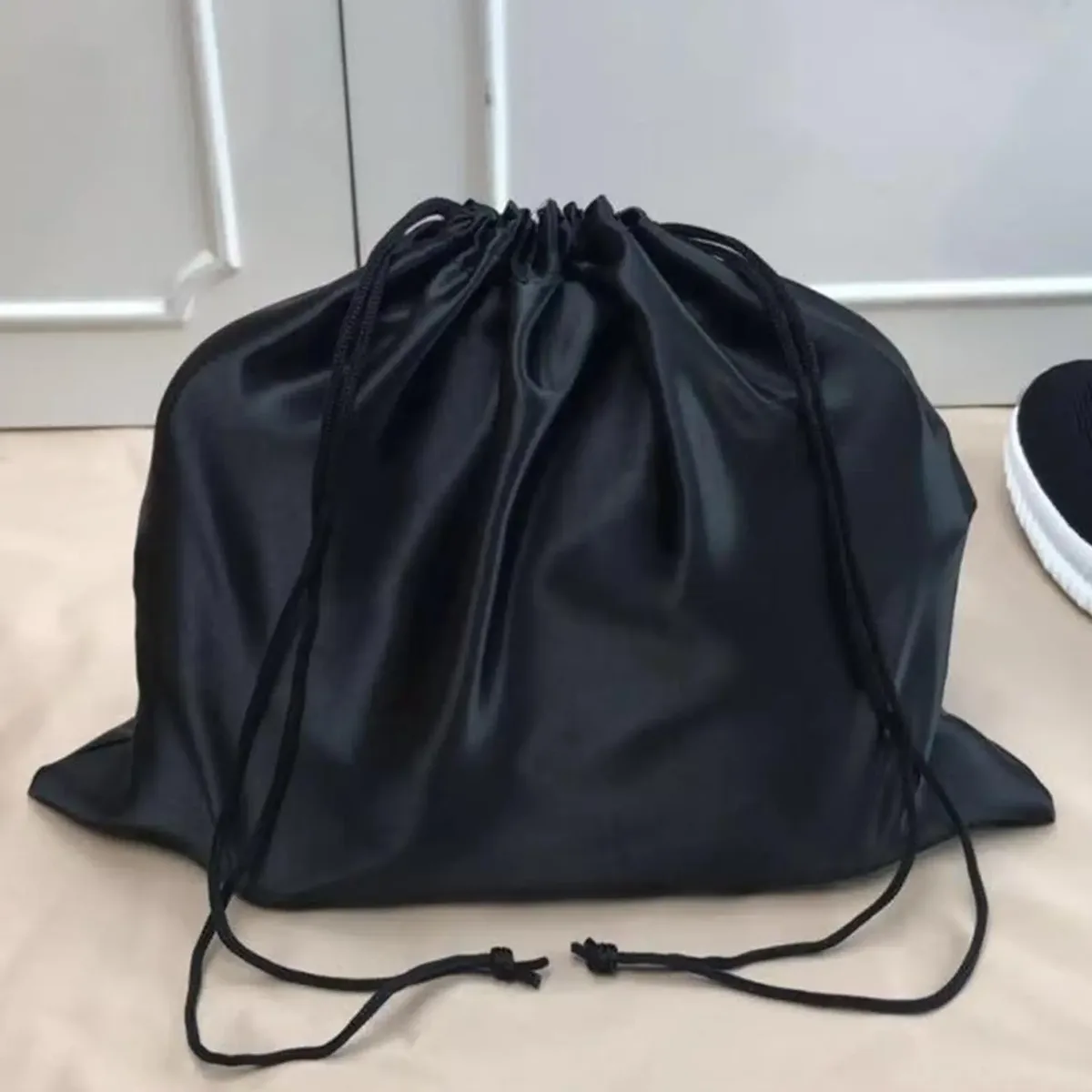 sac de rangement en soie satinée, pochette anti-poussière à cordon de serrage pour chaussures et vêtements, sacs de rangement anti-poussière