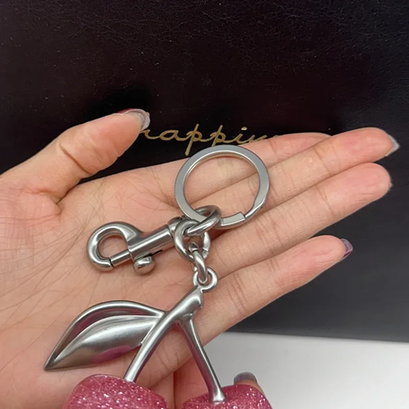 breloque de sac à main pour entraîneur, sacs à bandoulière, pendentif cerise rose mignon, décoration, cadeaux de vacances pour femmes, porte-clés, accessoires