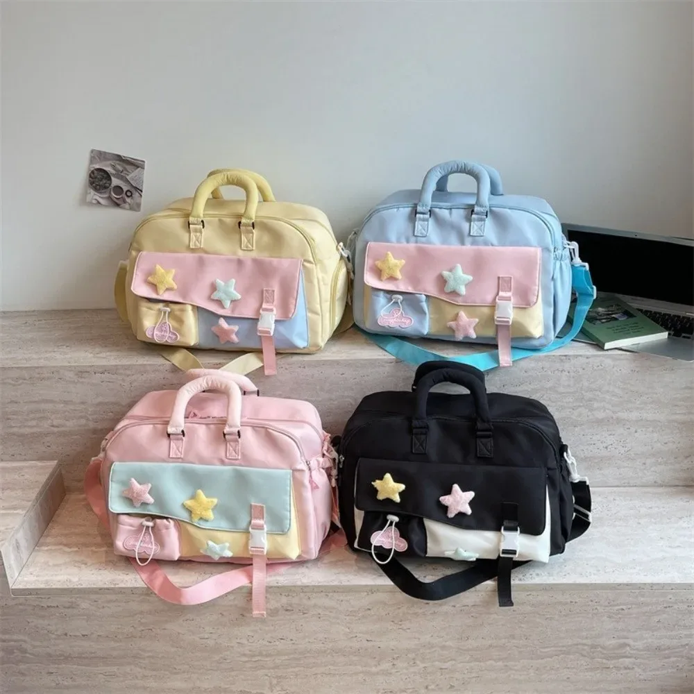 sac de voyage de grande capacité, couleur macaron, sac à bandoulière portable pour la gym, sac multi-poches en polyester, sac de transport pour les trajets quotidiens.