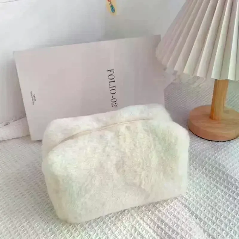 sac de maquillage en peluche mignon pour femmes, petits sacs à cosmétiques portables de voyage, trousse de toilette à fermeture éclair de couleur unie, pochette de lavage, sacs de rangement