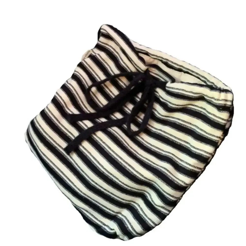 sac à dos rayé de loisirs de haute qualité, contrastant, souple, avec cordon de serrage, simple, blanc et noir, pour les trajets quotidiens et les étudiants