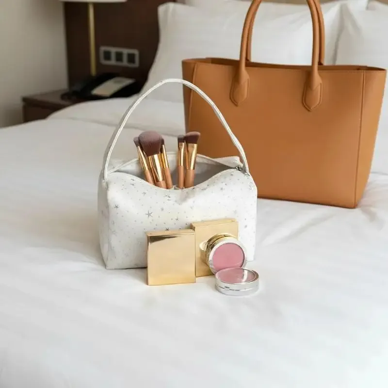 trousse de toilette portable avec étoiles brillantes, grande capacité pour le maquillage et les essentiels de voyage