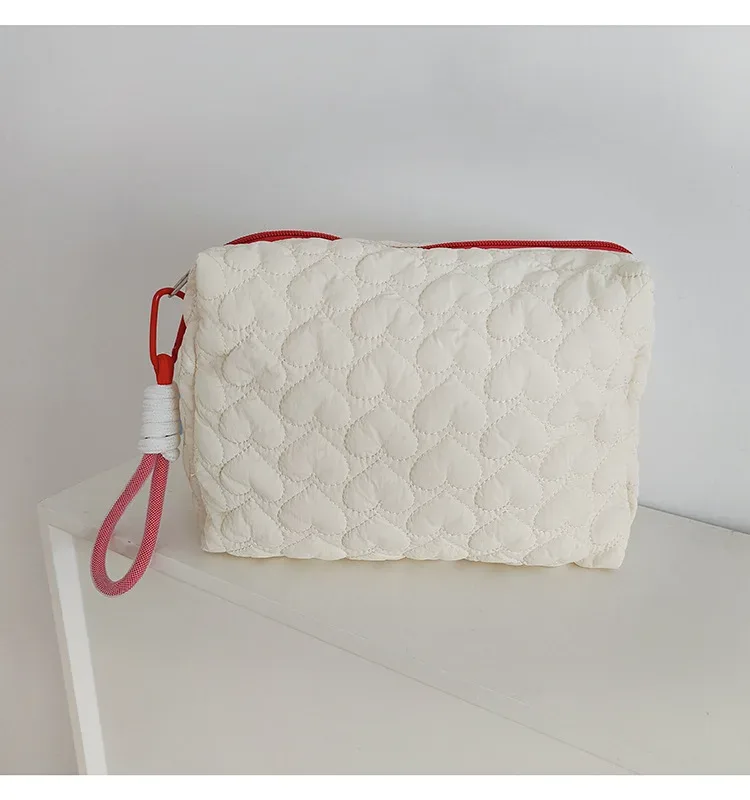sacs à cosmétiques de dessin animé de grande capacité pour femmes, trousse de maquillage pour femmes, trousse à crayons pour filles, pochette à pois en forme de cœur, sacs à main matelassés pour dames