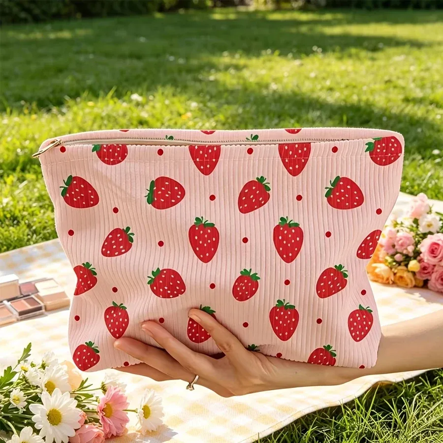 Nouvelle pochette à main décontractée et mignonne à motif fraise, pour pinceaux de maquillage, sac de rangement pour cosmétiques, trousse de maquillage grande capacité