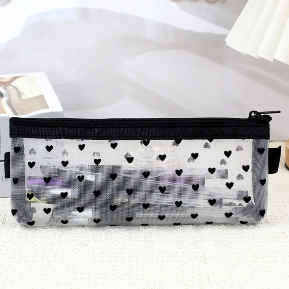 sac de rangement de cosmétiques transparent portable, sac de maquillage en maille imprimé cœur noir mignon, pratique à transporter, sac à crayons à fermeture éclair
