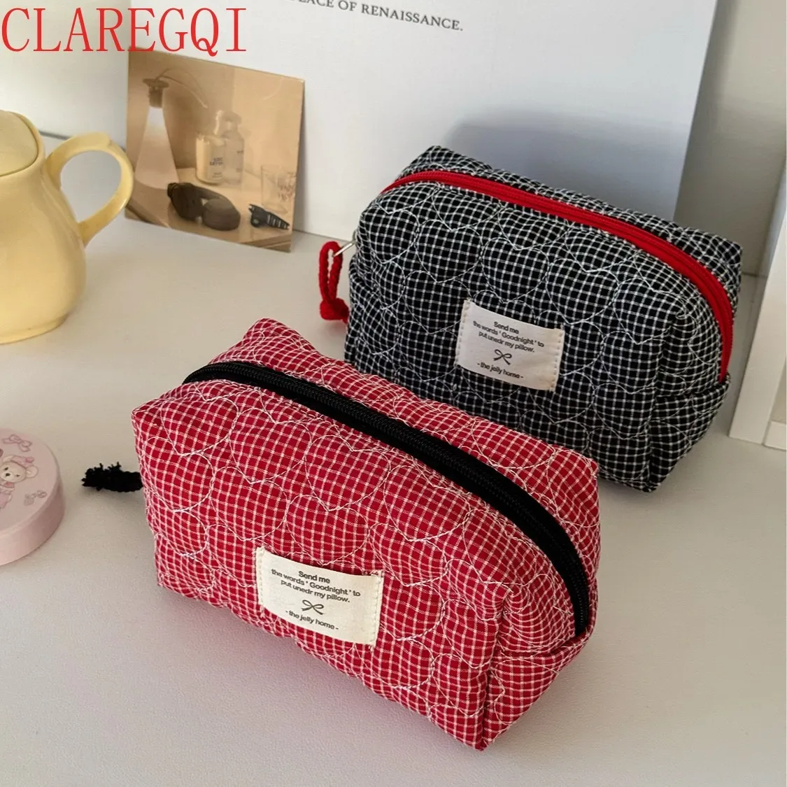 ensemble de trois trousses de maquillage, trousse de toilette de voyage, motif matelassé en grille, sac de rangement de niche, portable et de grande capacité, trois couleurs.