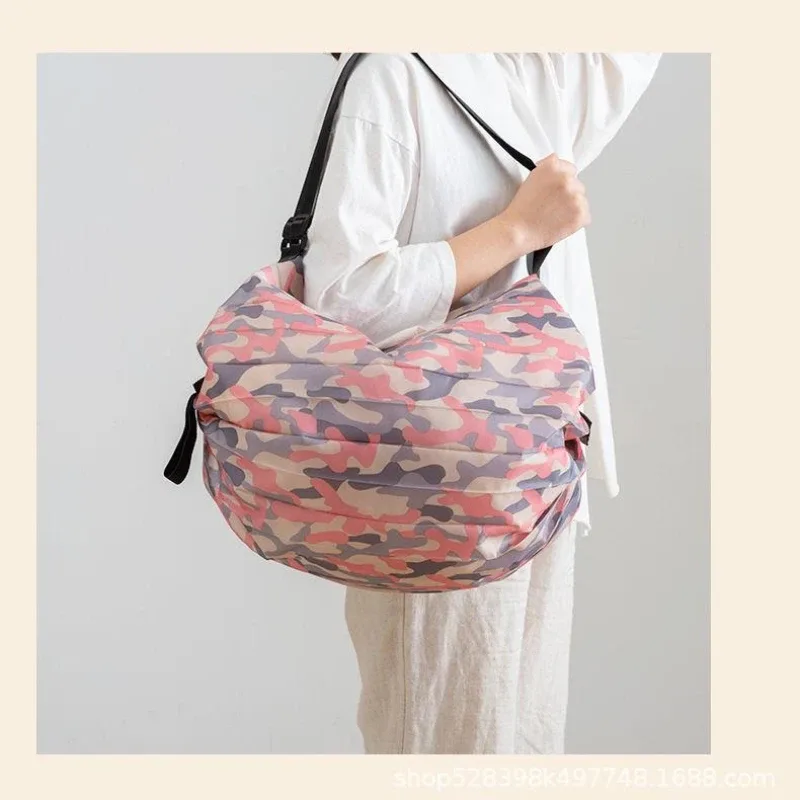sac fourre-tout en nylon camouflage grande capacité pliable avec poignée pour le shopping et l'organisation
