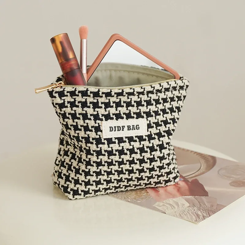 sac à cosmétiques pour femmes, petit sac de rangement vintage à fleurs violettes pour cosmétiques, rouge à lèvres, porte-monnaie portable, porte-carte de banlieue ins