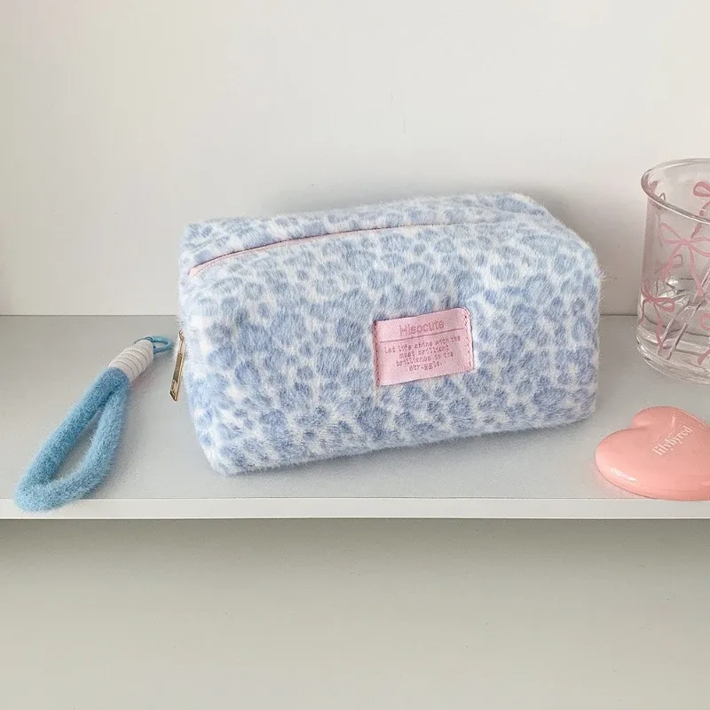 grande trousse de maquillage rose en peluche à imprimé léopard pour femme, sac fourre-tout cosmétique mignon et portable pour le voyage