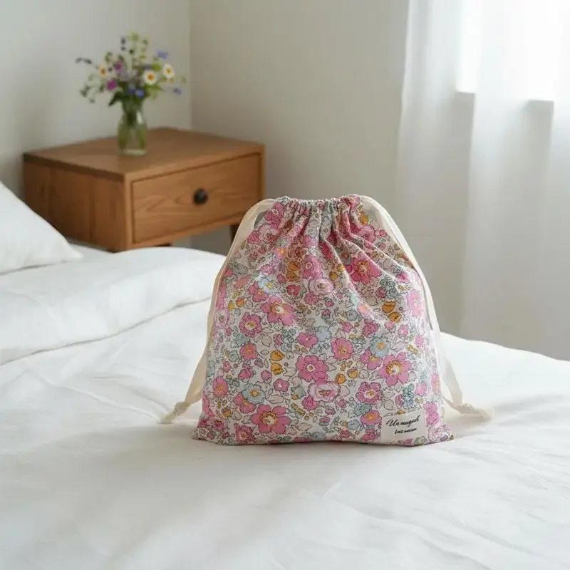 pochette de rangement vintage en coton floral avec cordon de serrage, design fait main pour sacs cadeaux de mariage, 1 pièce