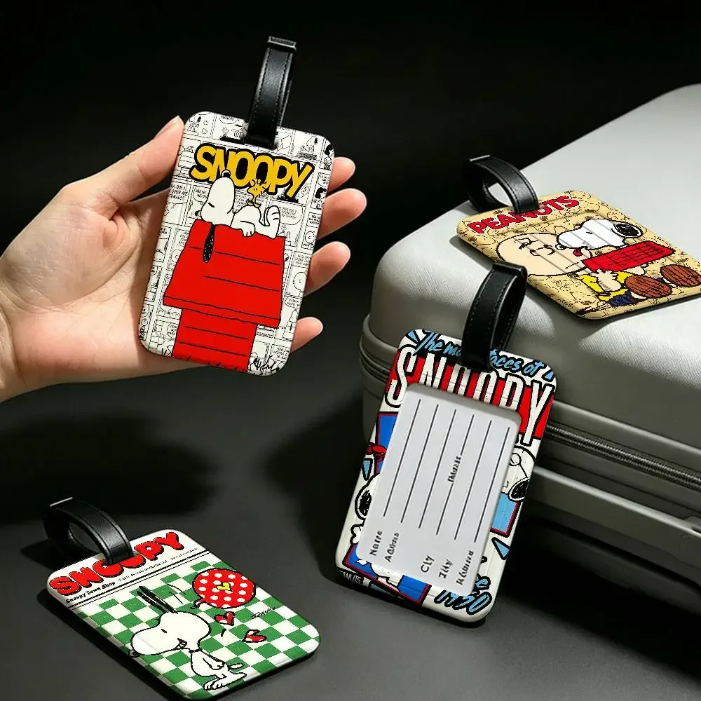 Étiquette de bagage en PVC imperméable avec motif de dessin animé classique mignon S-Snoopy, porte-carte d'information, identificateur anti-perte pour valise et sac à main