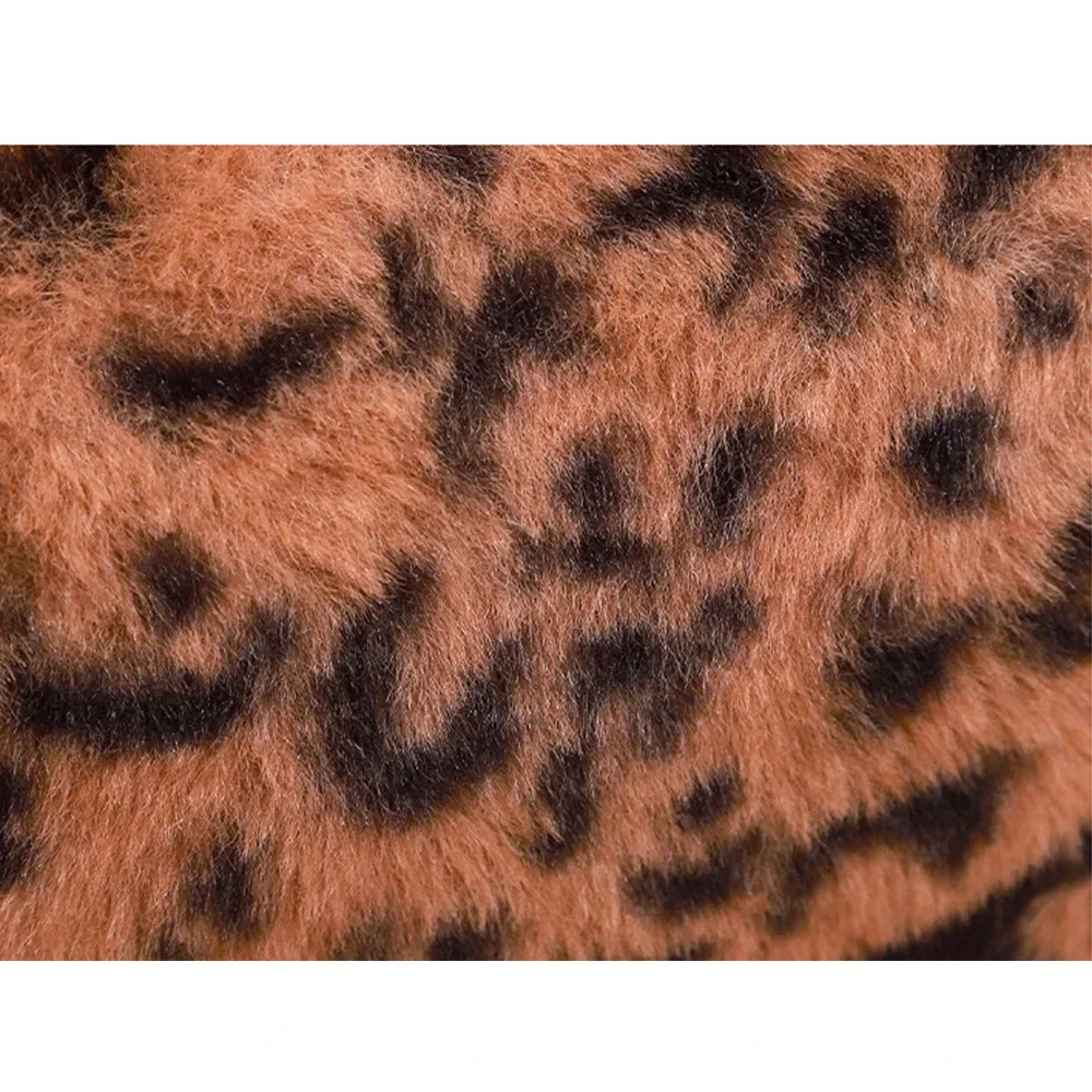 sac à cosmétiques en peluche léopard avec pompon en pu, pochettes de toilette de voyage douces, organisateur d'accessoires, pochette cadeau pour femmes et filles