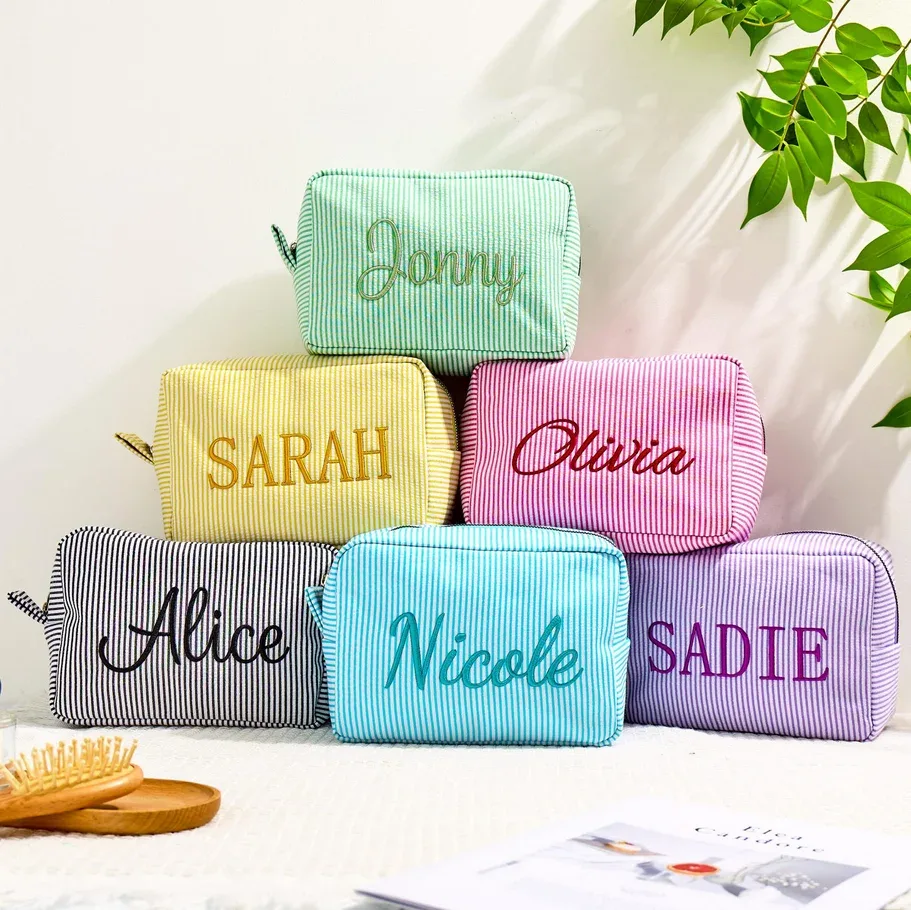 trousse de maquillage personnalisée, trousse de maquillage seersucker pour fille avec nom initiales, trousse à cosmétiques, cadeaux de demoiselle d'honneur, cadeau de douche nuptiale