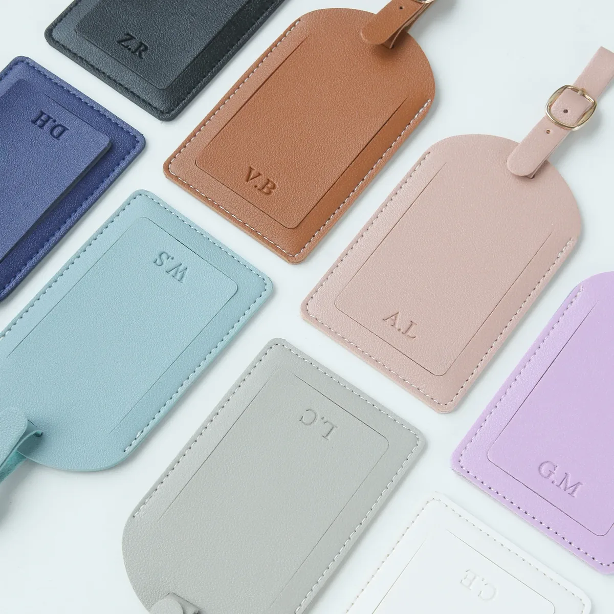 étiquette de bagage en cuir personnalisée avec initiales en relief, boucle réglable, couvercle rabattable pour la confidentialité, étiquette de voyage anti-perte pour valise