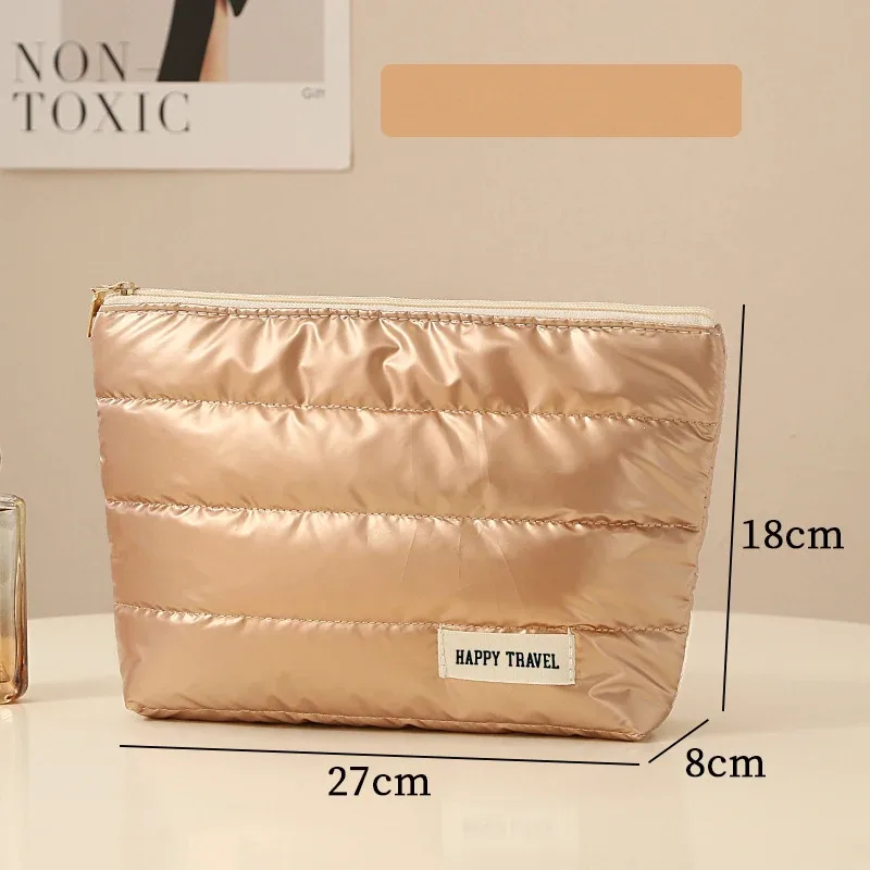 sac de maquillage haut de gamme doré, sac de rangement multifonctionnel argenté, sac de toilette portable de grande capacité pour une utilisation en extérieur