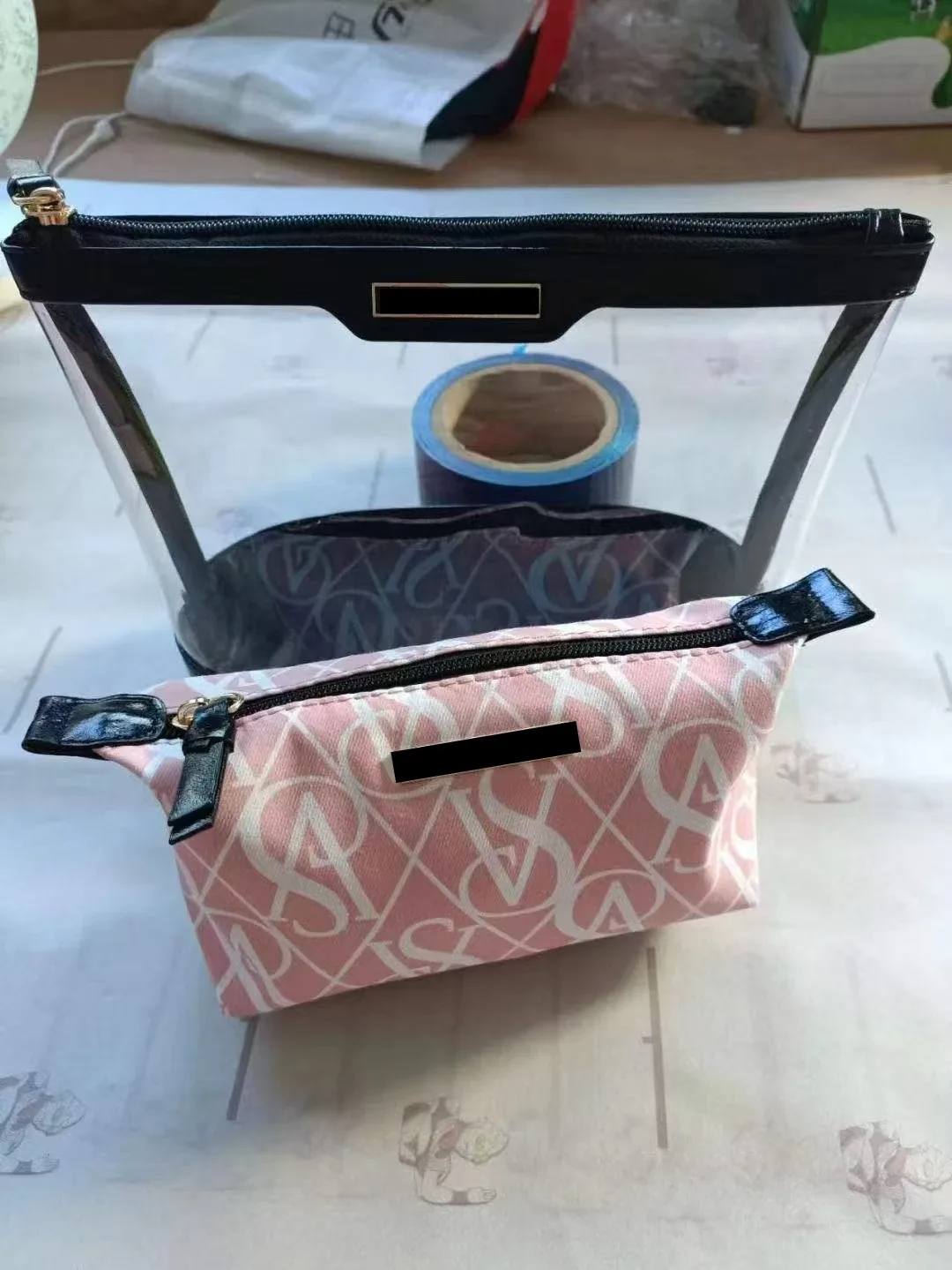sac fourre-tout et trousse de toilette en pvc transparent bleu marcus avec sac intérieur pour femmes