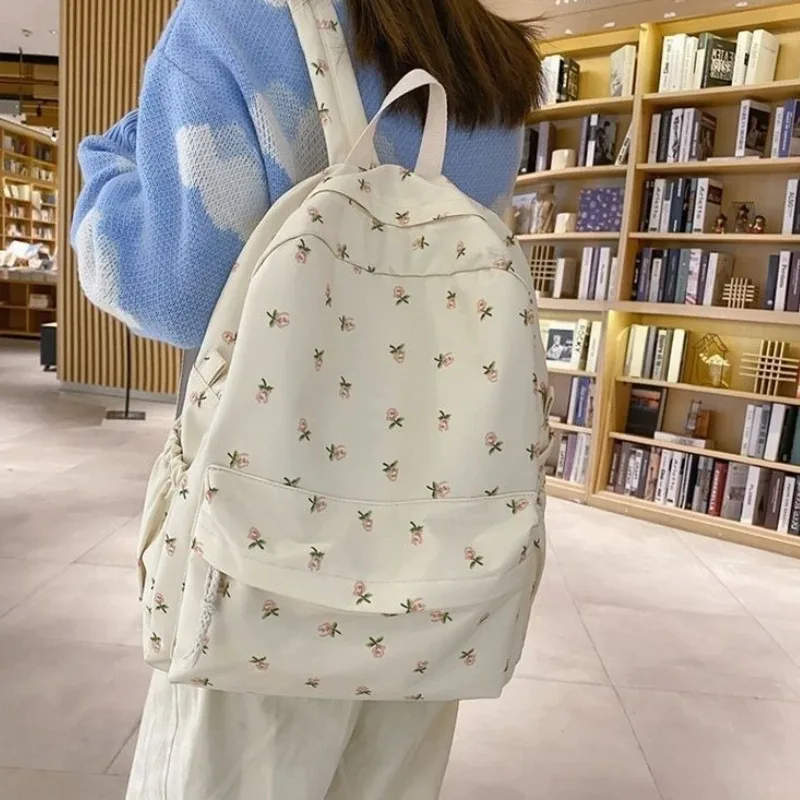 sac à dos scolaire floral blanc pour adolescentes, sac à dos mignon pour femmes, sac à livres en nylon, nouveauté 2026