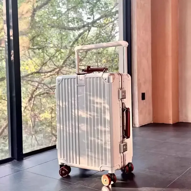 bagage roulant à guidon large avec cadre en aluminium, avec roues pivotantes silencieuses colorées et serrure tsa, valise à roulettes de grande capacité